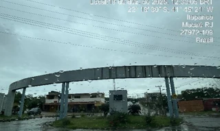 Imóvel 2711530 ['8555531298542'] - ['RUA LEONEL BRIZOLA,N. 101 APTO. 403 BL 02, AJUDA DE CIMA - CEP: 27972-097, MACAE - RIO DE JANEIRO'] ['Ajuda de Cima'] - ['Macaé']/['RJ'] - 1