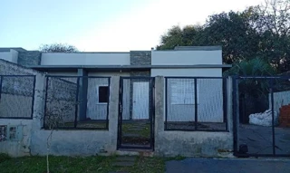 Imóvel 2423532 ['1444416357566'] - ['RUA DR PESTANA,N. 1997 CS 01, BAIRRO GLÓRIA - CEP: 98700-000, IJUI - RIO GRANDE DO SUL'] ['Glória'] - ['Ijuí']/['RS'] - 1