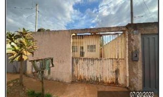 Imóvel 2269533 ['8444401948340'] - ['RUA 89,N. SN CS 02, LT 08, QD 272, , PARQUE ESTRELA DALVA IX - CEP: 72853-272, LUZIANIA - GOIAS'] ['Parque Estrela Dalva'] - ['Luziânia']/['GO'] - 1