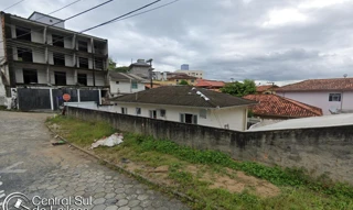 Imóvel 2688733 [''] - ['esquina das ruas Nicolau Garcia e João Rosilvio Pereira, no bairro Fazenda Santo Antônio'] ['Fazenda Santo Antônio'] - ['São José']/['SC'] - 1