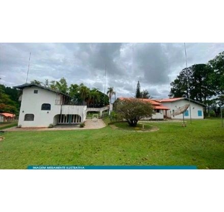 Casa em Sorocaba, Brigadeiro Tobias, Avenida Bandeirantes, 700, SP. Área: 824.54m2