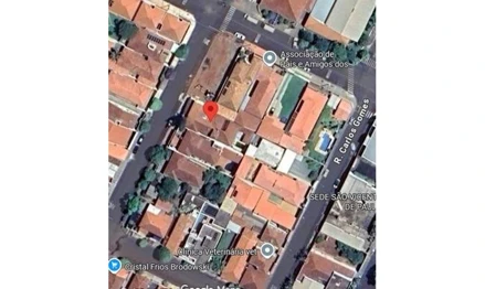 Casa em Brodowski, Vila Cristal, Rua Franklim Machado Santana, 55, SP. Área: 255m2