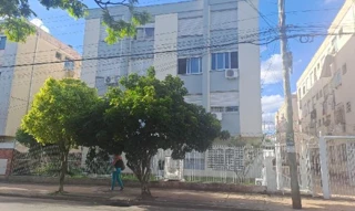 Imóvel 2345336 ['8444421754690'] - ['RUA CARLOS ESTEVAO,N. 333 APTO. 401 LT A-13, JARDIM LEOPOLDINA - CEP: 91240-001, PORTO ALEGRE - RIO GRANDE DO SUL'] ['Jardim Dona Leopoldina'] - ['Porto Alegre']/['RS'] - 1