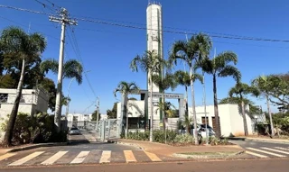 Imóvel 2520937 ['8787715827530'] - ['AVENIDA GOVERNADOR ORESTES QUERCIA,N. 1201 APTO. 303 BL 15, ALTOS DO JARAGUA - CEP: 14804-700, ARARAQUARA - SAO PAULO'] [''] - ['Araraquara']/['SP'] - 1