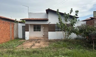 Imóvel 2711137 ['8444417709065'] - ['RUA FELICIANO CARDOSO DE MACEDO,N. 525, CENTRO - CEP: 64390-000, DEMERVAL LOBAO - PIAUI'] [''] - ['Demerval Lobão']/['PI'] - 1