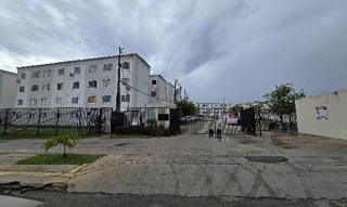 Imóvel 2726038 ['8787704982440'] - ['RUA LAGOA BRANCA,N. S/N APTO. 301 BL 02, CAJAZEIRAS DE ABRANTES (ABRANTES) - CEP: 42820-644, CAMACARI - BAHIA'] [''] - ['Camaçari']/['BA'] - 1