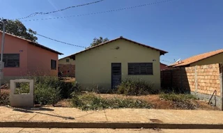 Imóvel 2412738 ['8787714490923'] - ['RUA MARIA DAS GRACAS SILVA,N. 124 LT 37, QD 11, GERALDO CESARIO - CEP: 35634-588, BOM DESPACHO - MINAS GERAIS'] [''] - ['Bom Despacho']/['MG'] - 1