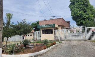 Imóvel 2371838 ['1555530103286'] - ['AVENIDA ANTONIO GOMES,N. SN CASA 6, CALUNDU - CEP: 24806-686, ITABORAI - RIO DE JANEIRO'] ['Calundu'] - ['Itaboraí']/['RJ'] - 1