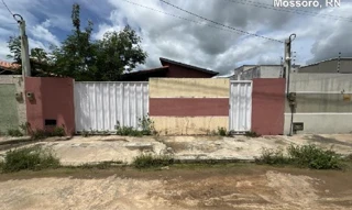 Imóvel 2874738 [''] - ['RUA APODI FUTEBOL CLUBE,N. 70 QD 16 LT 17, SANTA JULIA - CEP: 59640-470, MOSSORO - RIO GRANDE DO NORTE'] [''] - ['Mossoró']/['RN'] - 1