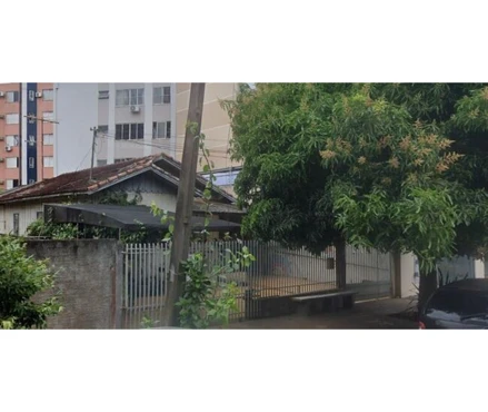 Imóvel rural em Maringá, , Rua Mandaguari, 427, PR. Área: 99.33m2