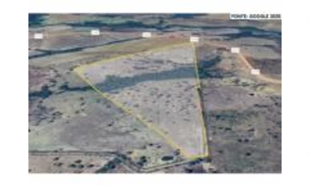 Imóvel rural em Doverlândia, , Fazenda Faustinos, lugar atualmente denominado Fazenda Ferreira, GO. Área: 42.6m2