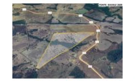 Imóvel rural em Doverlândia, , Fazenda Faustinos, lugar atualmente denominado Fazenda Ferreira, GO. Área: 42.6m2 - imagem 0