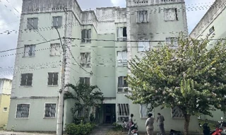 Imóvel 2594039 ['8555533554520'] - ['RUA ITORORO,N. SN APTO. 101 BL 04, CALUMBI - CEP: 44110-000, FEIRA DE SANTANA - BAHIA'] [''] - ['Feira De Santana']/['BA'] - 1