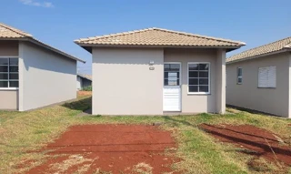 Imóvel 2603139 ['8787718564220'] - ['RUA ANDORINHA RIBEIRINHA,N. 558 LT 07 QD 04, LOTEAMENTO VIVER BEM ARAPONGAS 2 - CEP: 86711-488, ARAPONGAS - PARANA'] [''] - ['Arapongas']/['PR'] - 1