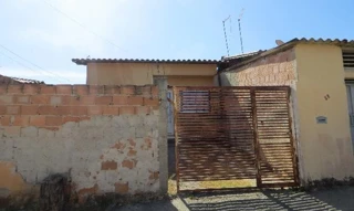 Imóvel 2493939 ['8444405995882'] - ['RUA V,N. 38 CS 01, NOVA ESMERALDAS - CEP: 32800-584, ESMERALDAS - MINAS GERAIS'] ['Nova Esmeraldas'] - ['Esmeraldas']/['MG'] - 1