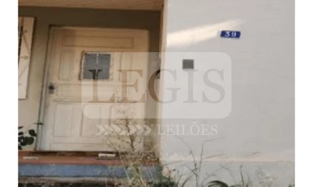 Casa em Marília, Barbosa, Rua Lupércio Garrido, nº 39, SP. Área: 96m2