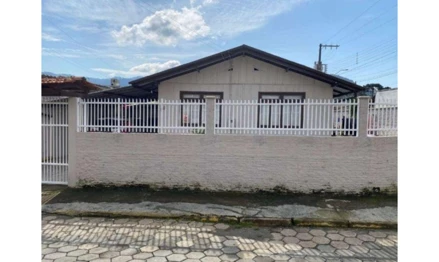 Casa em Rio do Sul, Canoas, Rua Porto União, n 107, SC. Área: 314.6m2