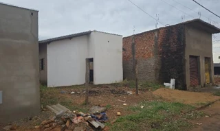 Imóvel 3083039 ['8444424054672'] - ['RUA LUIZ PEREIRA NETO,N. SN LT 15 QD T, LOTEAMENTO ANTONIO CAIADO - CEP: 38041-440, UBERABA - MINAS GERAIS'] ['Res. Antônio Caiado'] - ['Uberaba']/['MG'] - 1