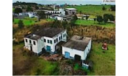Imóvel rural em Martinópolis, , Sítio São Judas Tadeu, Fazenda Capão Bonito, Fazenda Mantovão, entre o eixo do córrego e a cerca do D.E.R, SP. Área: 13625m2