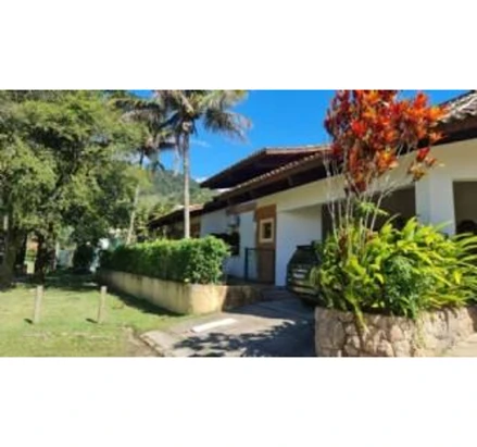 Casa em Ubatuba, Praia Dura, Rua Formosum, n° 31, SP. Área: 730m2