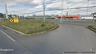 Imóvel 2092841 [''] - ['rua Farmacêutico João Medeiros, n° 66, apto.1102, Jardim Blumenau, cidade de Blumenau-SC. VALOR: R$10.165,00, atualizado até 16/05/2019, em conjunto com o imóvel matriculado sob n° 74.262, L° 2-RG. PROT. 424194 do L° 1-DI em 12/01/2021. Av.6/74.279 - Em 04 de outubro de 2021. PENHORA: Conforme Mandado de Penhora e Avaliação, datado de 18/03/2021, extraído dos autos do processo n° 0020107-55.2021.5.04.0402 Carta Precatória Cível, expedido por ordem do Exmo. Sr. Dr. Gustavo