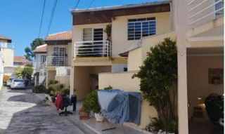 Imóvel 2609241 [''] - ['Rua José Ferreira Barros, 587, casa 01, Fanny'] ['Fanny'] - ['Curitiba']/['PR'] - 1