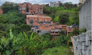 Imóvel 2498941 [''] - ['Rua Veneza, Lote 7-A, Quadra B- (lado esquerdo da numeração 297 de quem da rua olha)'] [''] - ['Santana De Parnaíba']/['SP'] - 1