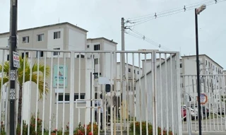 Imóvel 2555842 ['8787711585745'] - ['RUA GUARULHOS,N. 121 APTO. 104 BL 17, BARRA DE JANGADA - CEP: 54495-100, JABOATAO DOS GUARARAPES - PERNAMBUCO'] ['Barra de Jangada'] - ['Jaboatão Dos Guararapes']/['PE'] - 1