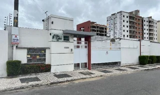 Imóvel 2567442 ['8444412047358'] - ['RUA ACILON GONCALVES PINTO,N. 555 CS 08, GUARIBAS - CEP: 61770-090, EUSEBIO - CEARA'] ['Guaribas'] - ['Eusébio']/['CE'] - 1