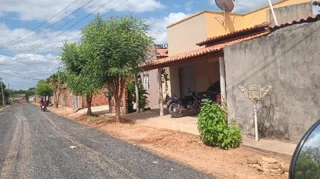 Imóvel 2702642 ['8444409418561'] - ['RUA PROJ RILDO DE MELO CERQUEIRA,N. 30, OLHO DÁGUA - CEP: 64240-000, PIRACURUCA - PIAUI'] [''] - ['Piracuruca']/['PI'] - 1