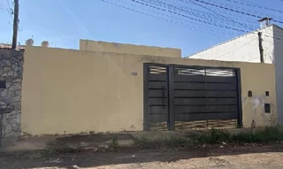 Imóvel 2431243 ['1444421360600'] - ['AVENIDA JULIAO CARAMURU,N. 1311 LT 1 QD C, VILA XAVIER (VILA XAVIER) - CEP: 14810-035, ARARAQUARA - SAO PAULO'] ['Vila Xavier (Vila Xavier)'] - ['Araraquara']/['SP'] - 1