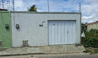 Imóvel 2900143 [''] - ['RUA LEOPOLDO BATISTA NEPOMUCENO, N. 1130, CENTRO, - ITAITINGA/CE - CEP: 61880011, CENTRO'] ['Centro'] - ['Itaitinga']/['CE'] - 1