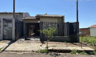 Imóvel 2710944 ['8444416847197'] - ['R DORIVALDO DELGADO,N. 901 1, 11-LOTE: 14/15-B, CENTRO - CEP: 87213-000, CIANORTE - PARANA'] [''] - ['Cianorte']/['PR'] - 1