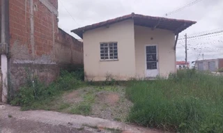 Imóvel 2681944 ['8555538055890'] - ['RUA SEVERINO JOAQUIM DA SILVA,N. 01 LT 21, QD 46, DOM IRINEU ROQUE SCHERER - CEP: 55294-796, GARANHUNS - PERNAMBUCO'] [''] - ['Garanhuns']/['PE'] - 1