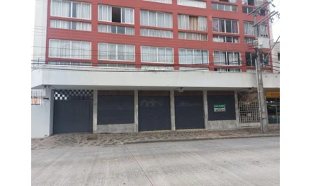 Sala em Curitiba, Centro, Rua Professor Fernando Moreira, 124, PR. Área: 113.74m2