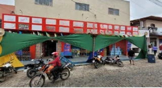 Imóvel 2920844 [''] - ['Rua Otávio Mangabeira, 42/44 - Imóveis Comercial - Centro - Poções / BA'] ['Centro'] - ['Poções']/['BA'] - 1
