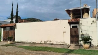 Foto de Casa em Leilão em Santo Antônio De Pádua / RJ - 2961345