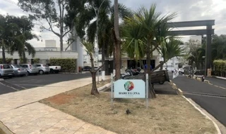 Imóvel 2594246 ['8787702246380'] - ['AVENIDA JOSE VICENTE AIELLO AVENIDA,N. 13-129 APTO. 201 1º A, BL 11, VG 148, PARQUE DAS NACOES - CEP: 17053-013, BAURU - SAO PAULO'] ['Parque das Nacoes'] - ['Bauru']/['SP'] - 1