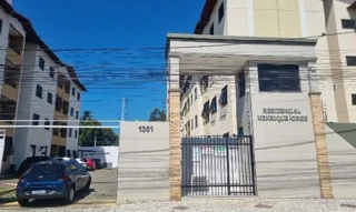 Imóvel 2512546 ['8555536537200'] - ['RUA EURICO MEDINA,N. 1351 APTO. 004 BL C VG 004-C, HENRIQUE JORGE - CEP: 60521-075, FORTALEZA - CEARA'] ['Henrique Jorge'] - ['Fortaleza']/['CE'] - 1