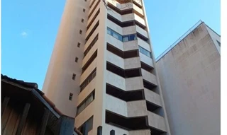 Foto de Apartamento em Leilão em Londrina / PR - 2919646
