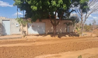 Imóvel 2536848 ['8444408335140'] - ['RUA UM,N. 95 FAIXA 03 QD C, VALERI - CEP: 39480-000, JANUARIA - MINAS GERAIS'] [''] - ['Januária']/['MG'] - 1