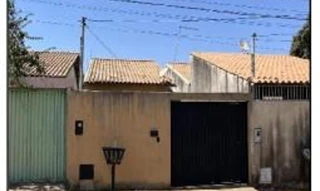 Imóvel 2556348 ['8444401106765'] - ['RUA 37,N. SN LT 08 QD 62 CS 01, PARQUE ESTRELA DALVA IX - CEP: 72853-062, LUZIANIA - GOIAS'] ['Parque Estrela Dalva IX e X'] - ['Luziânia']/['GO'] - 1