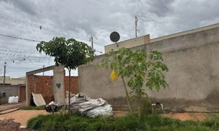 Imóvel 2702548 ['8787710923655'] - ['RUA 75 ESQ COM RUA MOISÉS,N. SN QD 87 LT 11A, PAIAGUAS - CEP: 78000-000, VARZEA GRANDE - MATO GROSSO'] ['Paiaguás'] - ['Várzea Grande']/['MT'] - 1