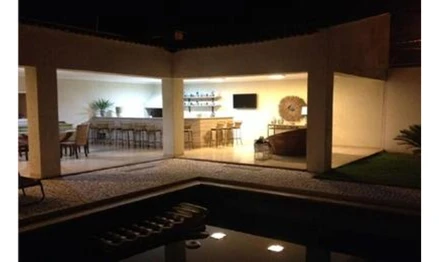 Casa em Nova Andradina, Centro, R. Santa Lucia, 1448, esquina R. Sete de Setembro, MS. Área: 178.3m2 - imagem 0