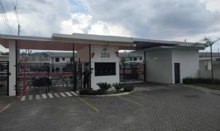 Imóvel 2681849 ['1787700836557'] - ['RUA DAS MORANGUEIRAS,N. 250 CS 60, JARDIM PETROPOLIS - CEP: 06719-470, COTIA - SAO PAULO'] ['Jardim Petrópolis'] - ['Cotia']/['SP'] - 1