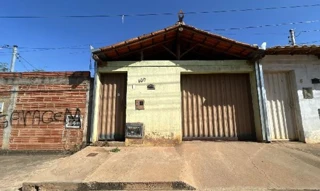 Imóvel 2672755 ['8444415955093'] - ['R GREENFELD,N. 100 CS 02, 1705, VILA REAL - CEP: 39400-000, MONTES CLAROS - MINAS GERAIS'] ['Santo Antonio'] - ['Montes Claros']/['MG'] - 1