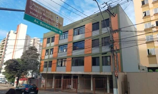 Foto de Apartamento em Leilão em Londrina / PR - 2919556