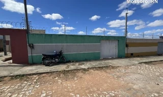 Imóvel 3049056 ['8444428267204'] - ['RUA CAUBI BATISTA DA SILVA,N. 90 LOTE 24 QUADRA 09, REDENCAO - CEP: 59620-745, MOSSORO - RIO GRANDE DO NORTE'] [''] - ['Mossoró']/['RN'] - 1