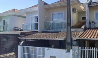 Imóvel 2661356 [''] - ['RUA AUGUSTO SCHRAMM (CONSTA NO LOCAL Nº 154) UNIDADE 03, S/N, JARDIM IRIRIÚ'] ['Jardim Iririú'] - ['Joinville']/['SC'] - 1