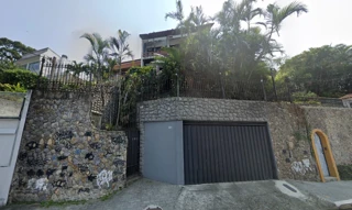 Foto de Casa em Leilão em Niterói / RJ - 2906256